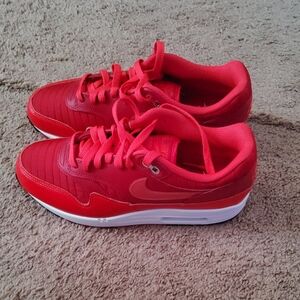 🔥Nike Mens Air Max 1 Red & white Sneakers Size 8.5 🔥